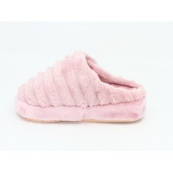 LCN Women Smocked Closed Atom Home Slipper