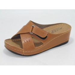 Mulex Women 1858 Monta Hook and Loop Daily Slipper